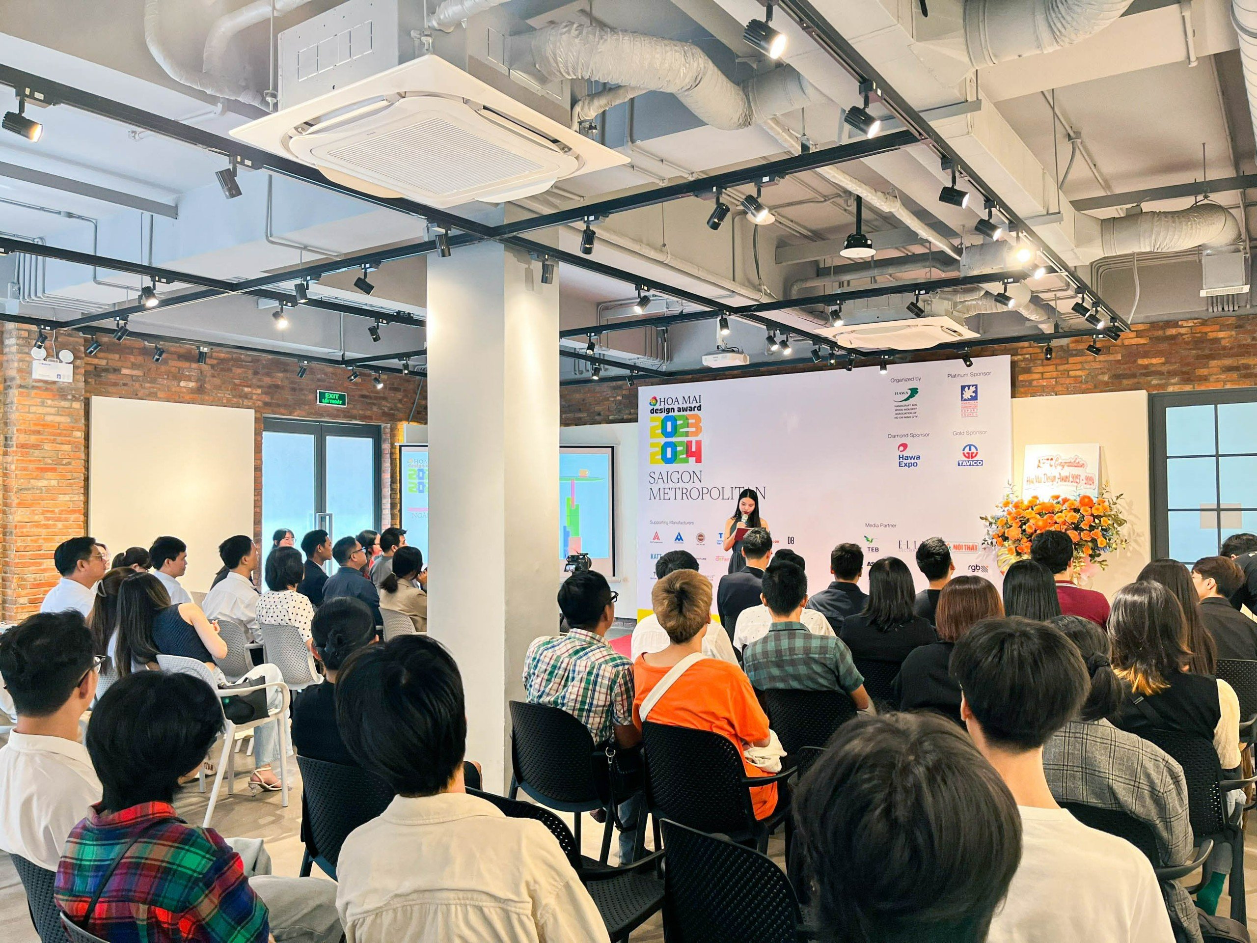 Giải thưởng thiết kế Nội Thất Gỗ lần thứ 20 - Hoa Mai Design Award 2023 - 2024 chính thức khởi động 1 z4733983353322 cdc738ed8fdf7c2a04da8379705ab534